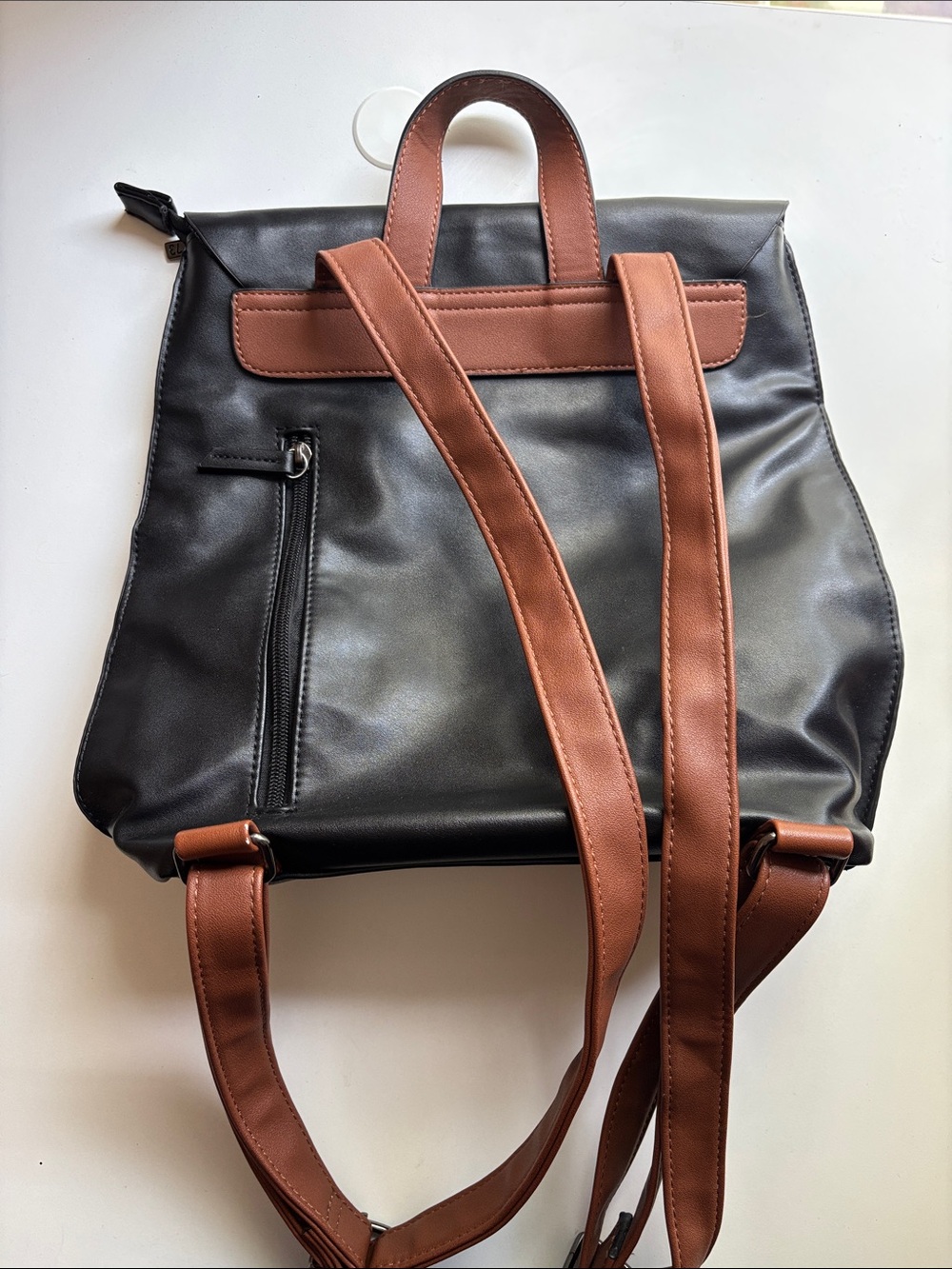 ROOTS Leather Backpack - Picture 2 of 5